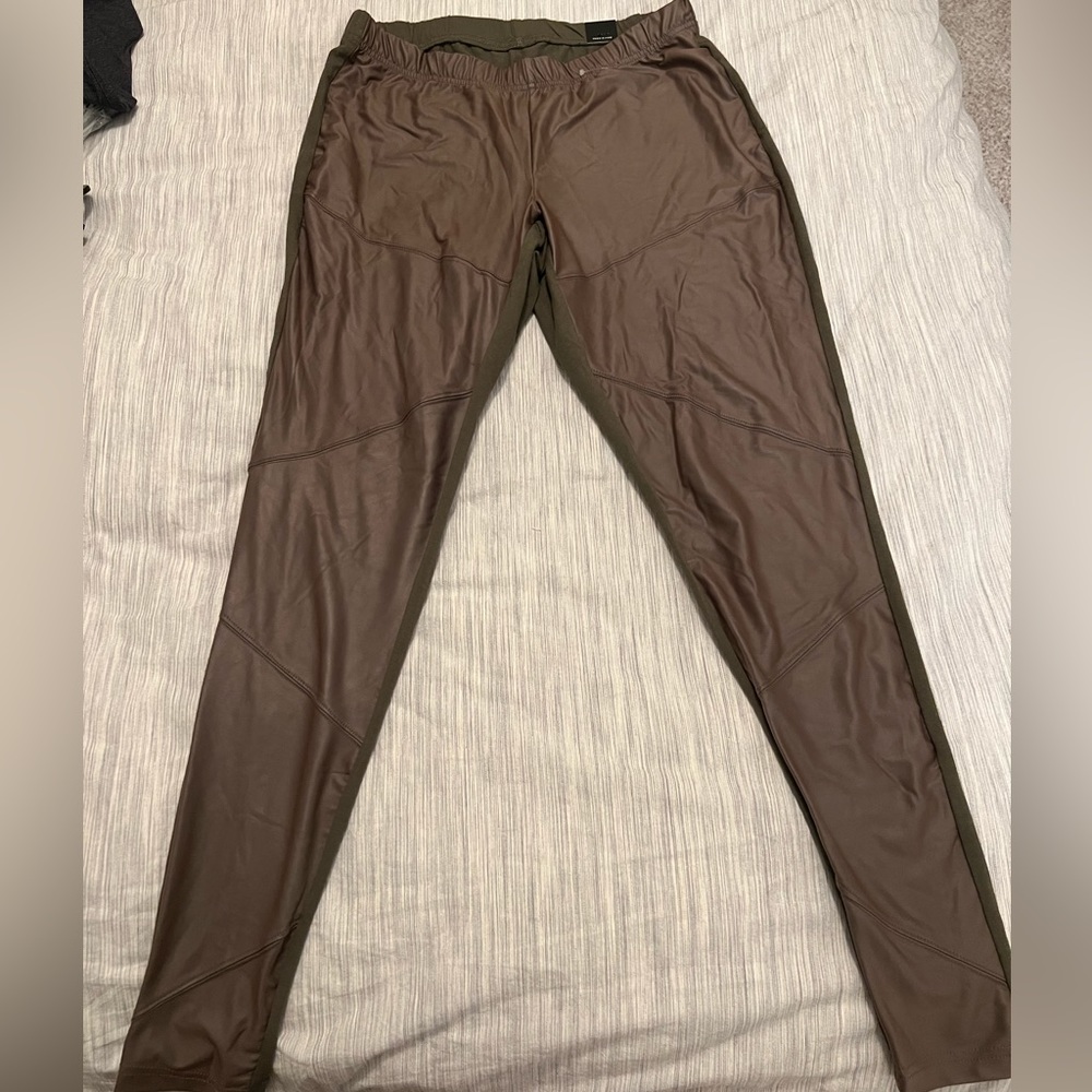 Torrid Leggings 1, Olive color faux Leather High Rise Elastic Waist Stretch, NWT